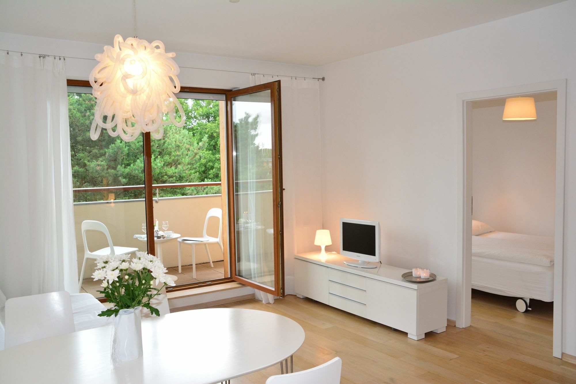 Apartament Pod Sosnami Устка Екстериор снимка